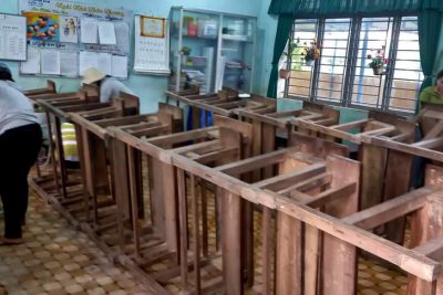 Trường Tiểu học Bồ Đề tổng dọn vệ sinh chuẩn bị đón học sinh trở lại trường học trực tiếp
